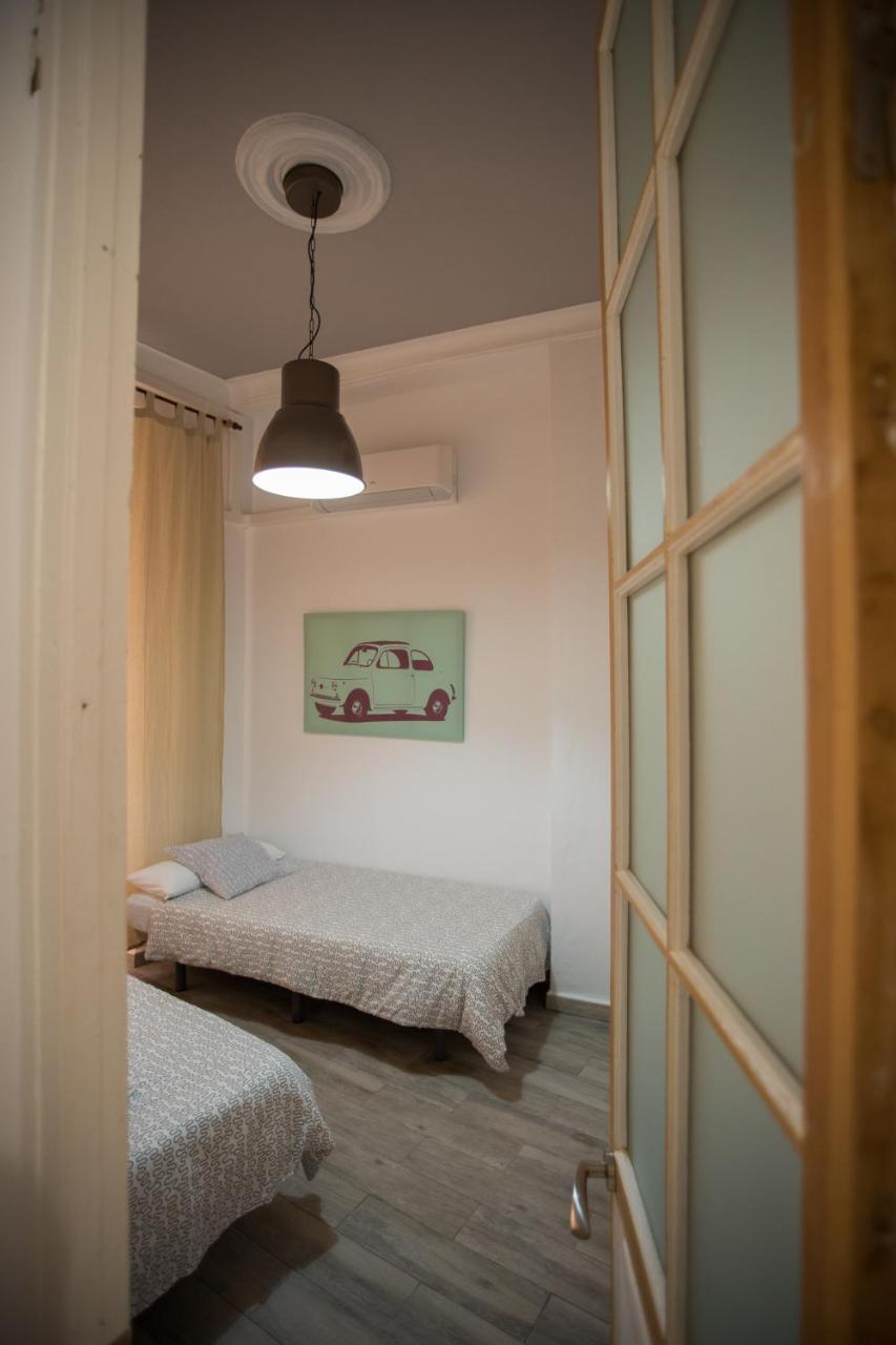 Apartamentos Catedral Malaga Exterior photo